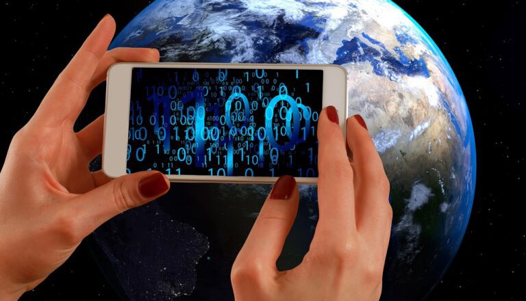 Custom Web App & SaaS: How to Choose the Right Solution